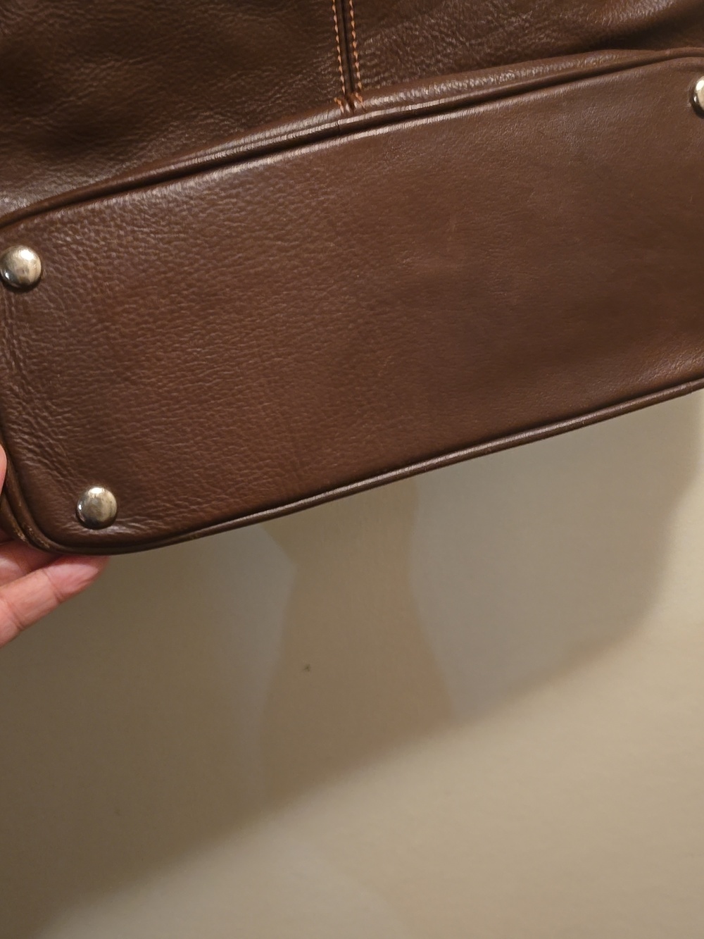 American West Brown Tooled Leather Shoulder Bag with Concho - Picture 5 of 7